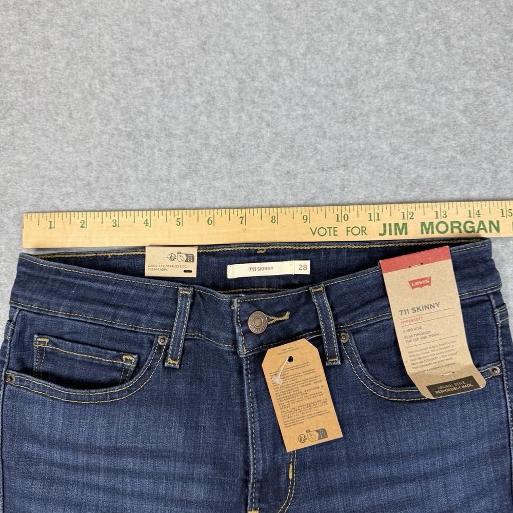 Levi's 711 Skinny Mid Rise Slim Jeans Dark Blue Wash Womens 6 Short 28X30 NWT - Picture 3 of 6